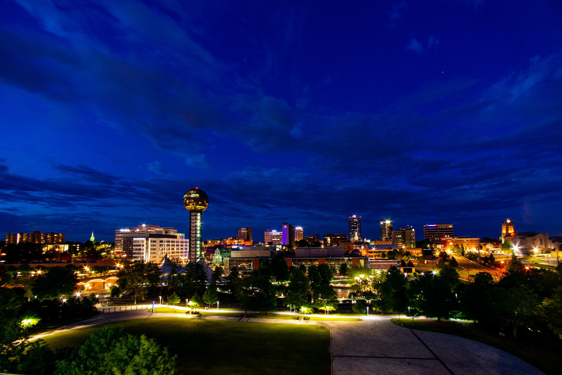 21 Awesome Places to Meet Singles in Knoxville, TN